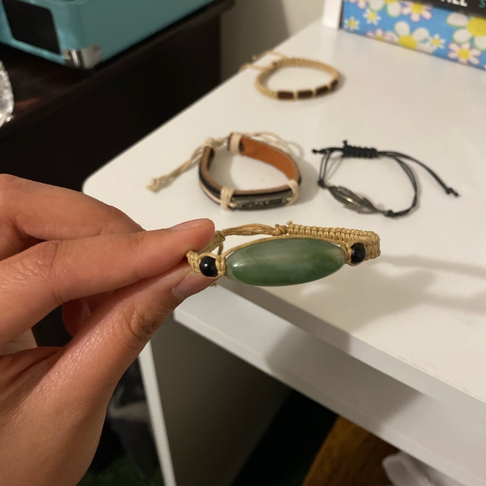 4 String Bracelets - Picture 4 of 6